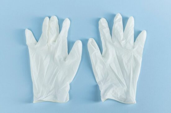 The Benefits of Latex Surgical Gloves