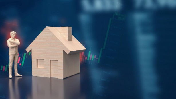 Key Differences Between Real Estate and Stock Market Investments